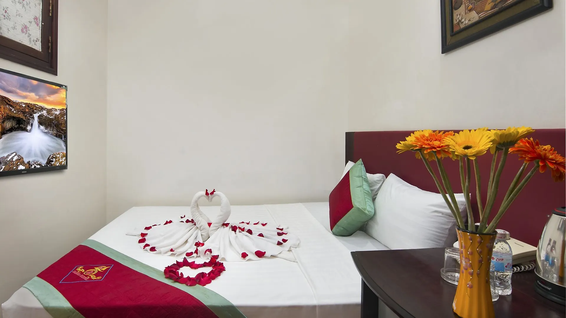 Hanka Hotel Nha Trang 2*,